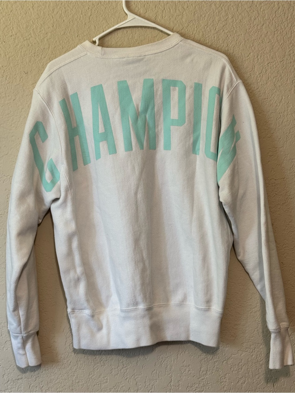 Champion Reverse Weave vintage spellout crewneck sweatshirt - size M (men’s)